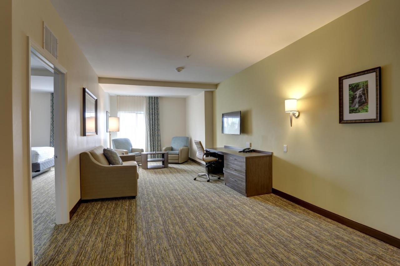 แคนเดิลวูด สวีท เซฟตี้ ฮาร์เบอร์ Hotel เซฟตี้ฮาร์เบอร์ ภายนอก รูปภาพ