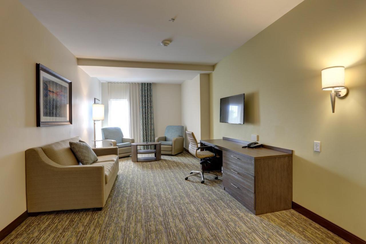 แคนเดิลวูด สวีท เซฟตี้ ฮาร์เบอร์ Hotel เซฟตี้ฮาร์เบอร์ ภายนอก รูปภาพ
